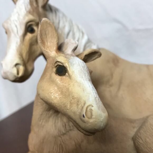 Universal Statuary #268 Dated 1997 Horse & Foal Pals Resin Figure Statue - Picture 6 of 12